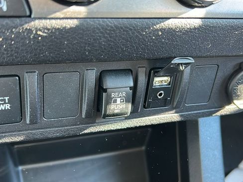 Used 2019 Toyota Tacoma SR5 image 24