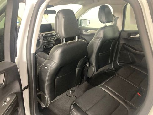 Used 2022 Ford Escape SEL image 12