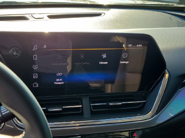 Used 2026 Chevrolet Trax ACTIV w/ Driver Confidence Package FWD image 26