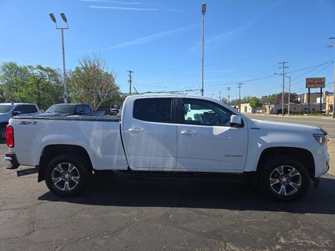 Used 2017 Chevrolet Colorado Z71 AWD/4WD image 5