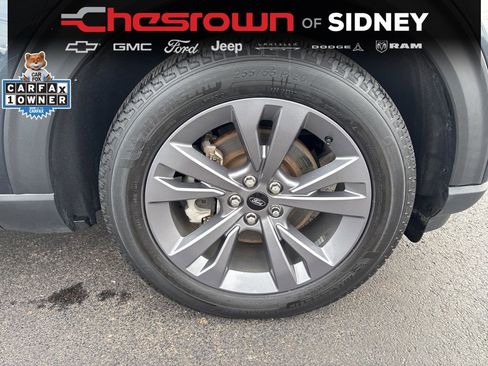 Used 2023 Ford Explorer XLT w/ Equipment Group 202A AWD/4WD image 12