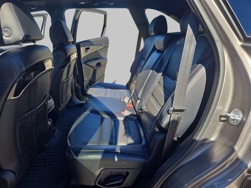 Used 2019 Kia Sorento SX w/ Limited image 16