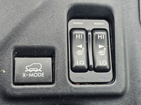 Used 2019 Subaru Crosstrek 2.0i Premium w/ Eyesight System image 34