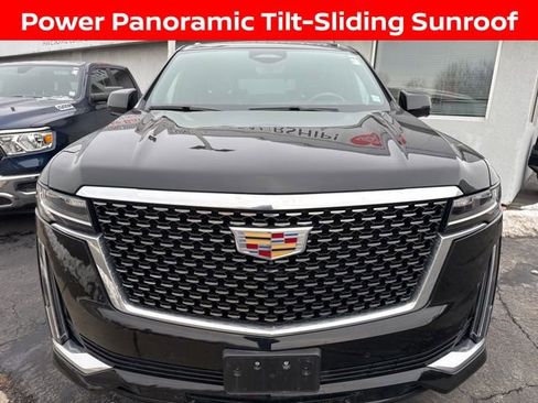 Used 2024 Cadillac Escalade Premium Luxury image 9