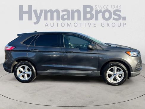 Used 2020 Ford Edge SE image 2