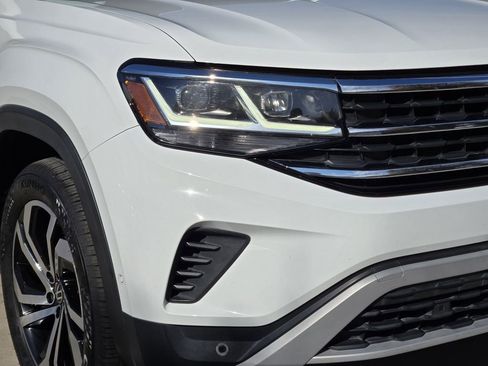 Used 2021 Volkswagen Atlas SEL Premium image 9