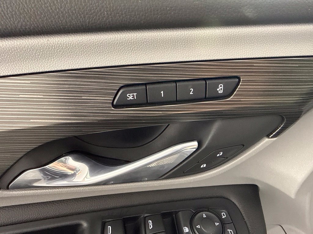 Used 2019 GMC Terrain SLT w/ Preferred Package AWD/4WD image 12