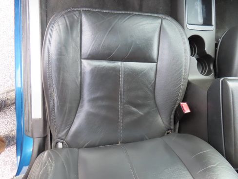Used 2011 Chevrolet Colorado LT AWD/4WD image 43