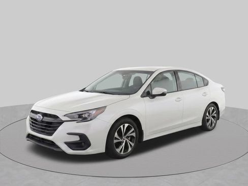 Used 2023 Subaru Legacy Premium AWD/4WD image 2