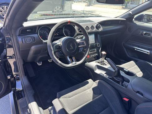 Used 2018 Ford Mustang Shelby GT350R w/ GT350R Equipment Group 920A RWD image 16