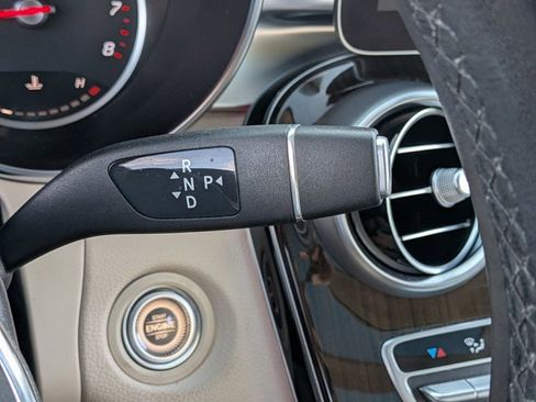 Used 2021 Mercedes-Benz GLC 300 image 12