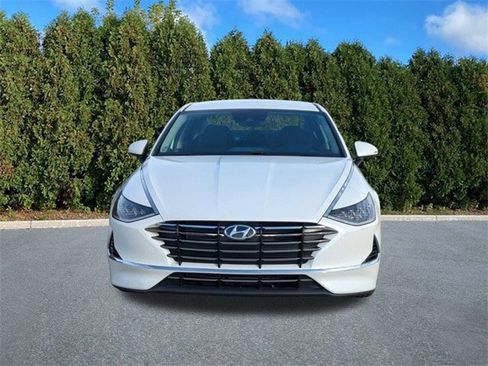 Certified 2023 Hyundai Sonata SE w/ Winter Weather Package image 2