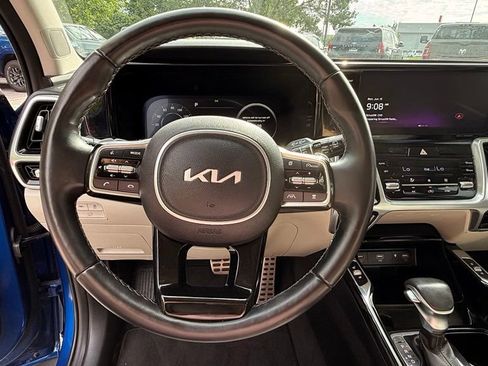 Used 2022 Kia Sorento SX FWD image 11