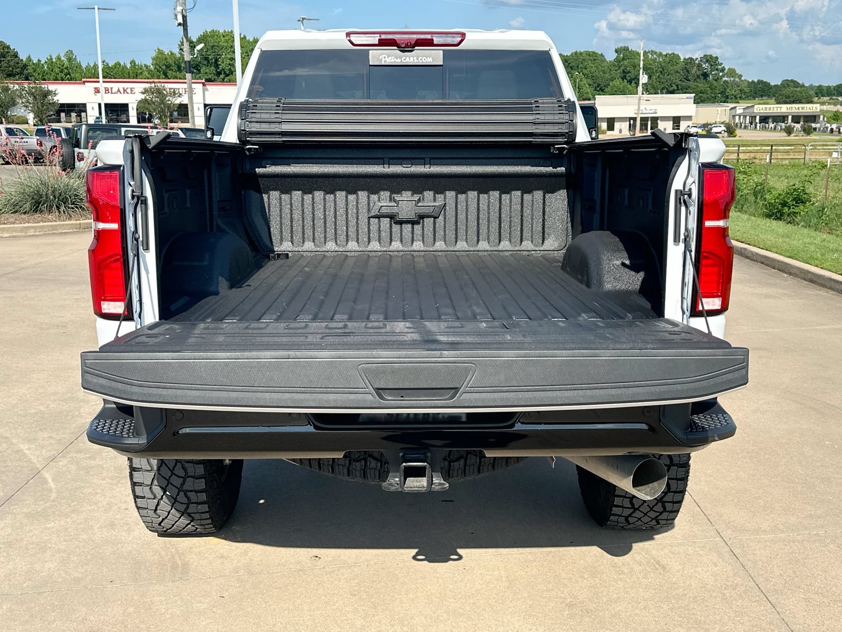 Used 2025 Chevrolet Silverado 2500 ZR2 w/ Technology Package AWD/4WD image 26