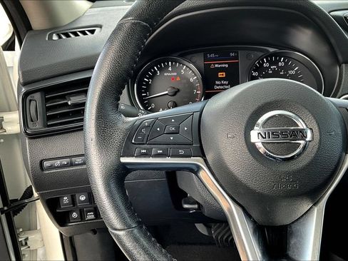 Used 2020 Nissan Rogue SL w/ Premium Package AWD/4WD image 12