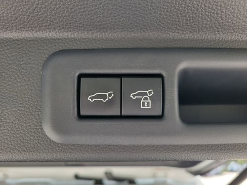 Used 2025 Toyota Sequoia TRD Pro AWD/4WD image 9