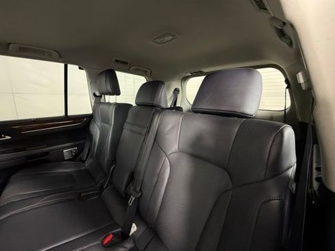 Used 2017 Lexus LX 570 4WD image 32