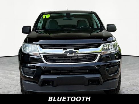 Used 2019 Chevrolet Colorado W/T w/ WT Convenience Package RWD image 2