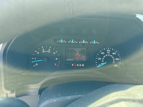 Used 2019 Ford F150 XL w/ Equipment Group 101A Mid image 6