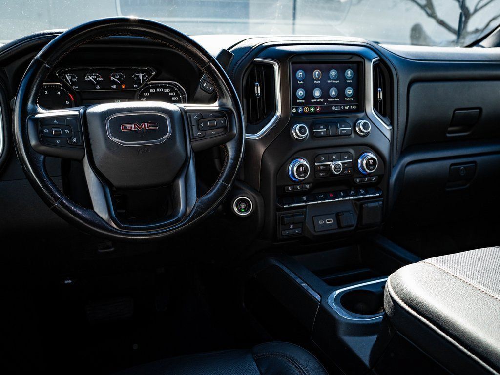 Used 2023 GMC Sierra 2500 AT4 w/ Gooseneck/5TH Wheel Package AWD/4WD image 4