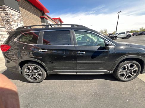 Used 2024 Subaru Ascent Touring AWD/4WD image 2