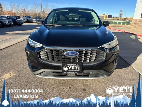 Used 2024 Ford Escape Active w/ Tech Pack #1 AWD/4WD image 8