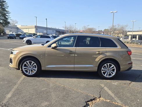 Used 2025 Audi Q7 3.0T Premium Plus image 2