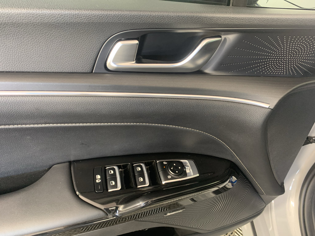 Used 2025 Kia K5 GT-Line w/ GT-Line Premium Package FWD image 14