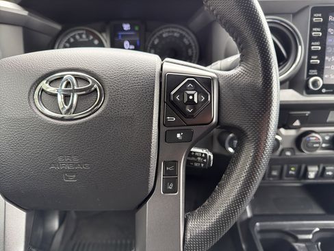 Used 2021 Toyota Tacoma TRD Off-Road w/ Technology Package image 20