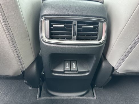 Used 2020 Honda CR-V Touring image 17