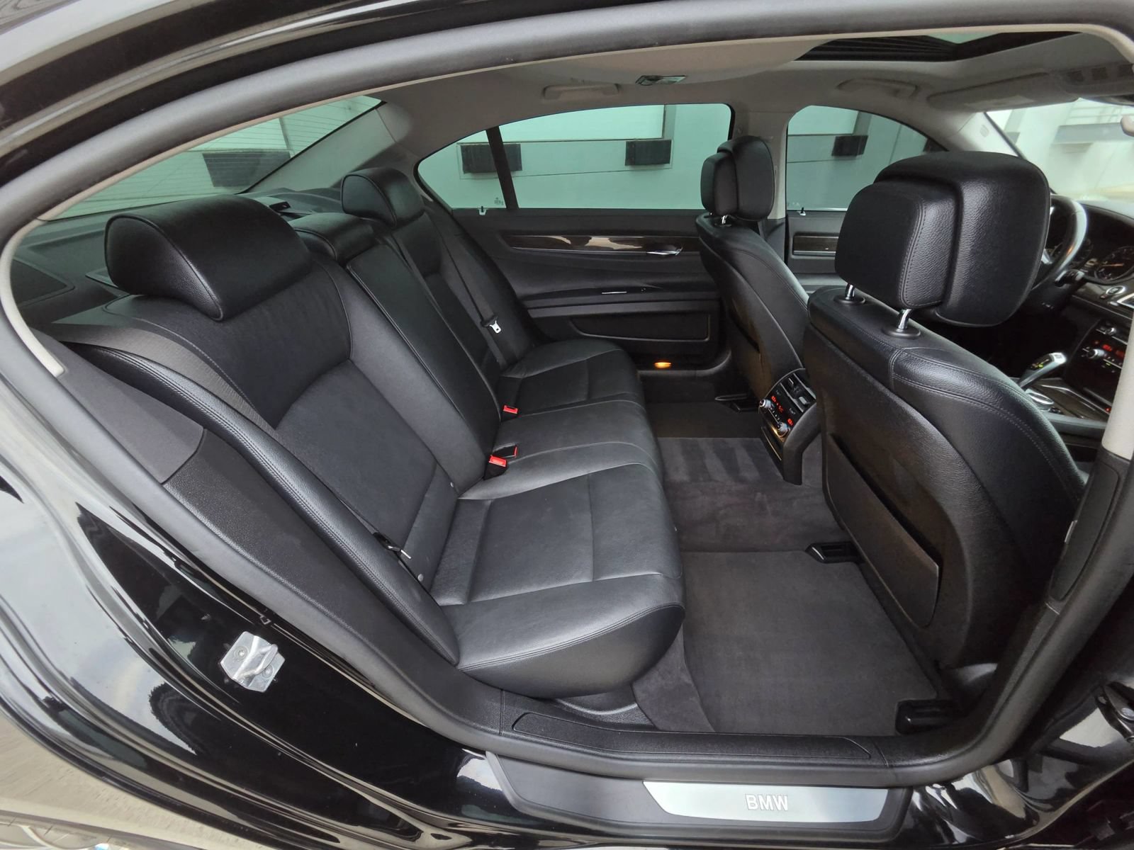 Used 2015 BMW 740Li RWD image 20