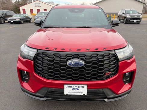 Used 2025 Ford Explorer ST w/ Sun And Sound Package image 8