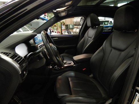 Used 2023 BMW X4 xDrive30i w/ Premium Enhanced Package image 17