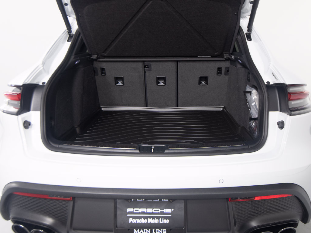 Certified 2026 Porsche Macan S AWD/4WD image 46