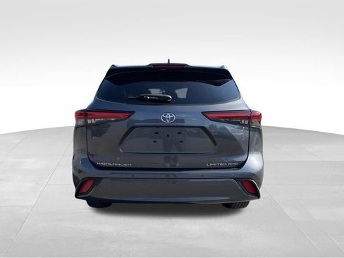 Used 2021 Toyota Highlander Limited AWD/4WD image 26