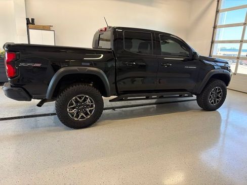 Used 2025 Chevrolet Colorado ZR2 AWD/4WD image 10