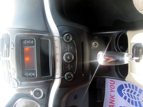 Used 2012 Dodge Journey SXT image 12