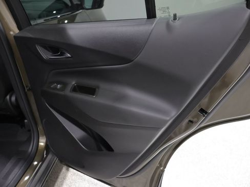 Used 2024 Chevrolet Equinox LT w/ LPO, Floor Liner Package FWD image 23