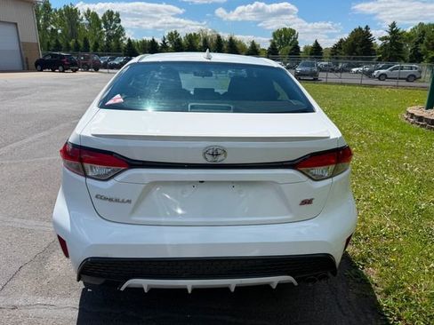 Used 2021 Toyota Corolla SE w/ Carpet Mat Package (TMS) FWD image 2
