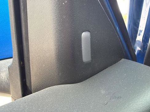 Used 2021 Nissan Sentra SV image 13