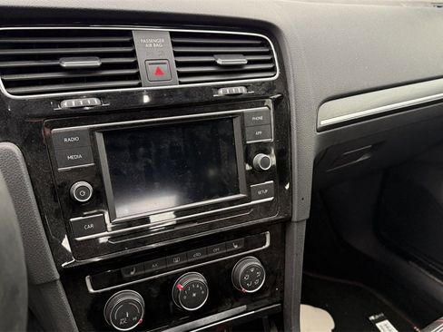 Used 2019 Volkswagen GTI Rabbit Edition image 5