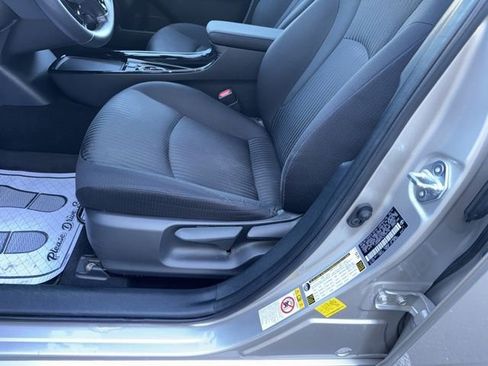 Certified 2020 Toyota Prius Prime LE image 18