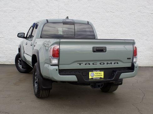 Used 2023 Toyota Tacoma TRD Off-Road w/ TRD Premium Off Road Package image 6