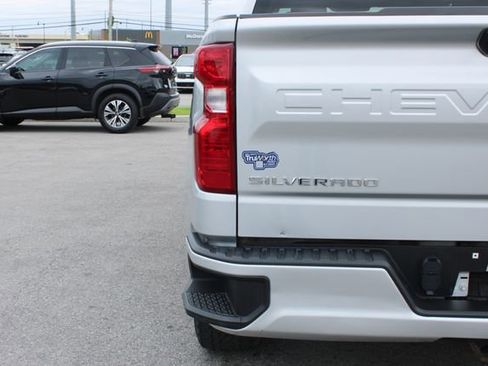 Used 2022 Chevrolet Silverado 1500 Custom AWD/4WD image 41