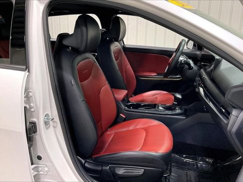 Used 2025 Kia K4 GT-Line Turbo image 7