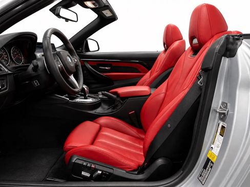 Used 2016 BMW M4 Convertible RWD image 11