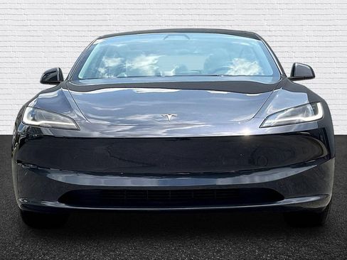 Used 2025 Tesla Model 3 Long Range RWD image 2