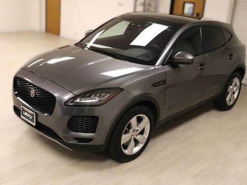 Used 2020 Jaguar E-PACE SE image 92