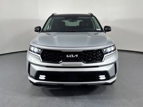 Used 2022 Kia Sorento SX image 2