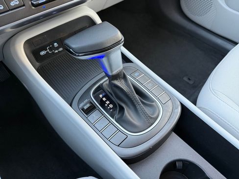 Used 2025 Hyundai Kona SEL image 41